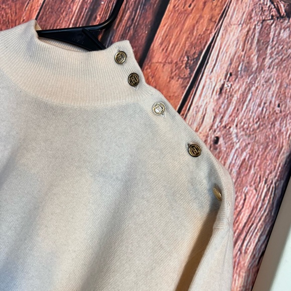 Chanel vintage 100% cashmere sweater size small - Picture 3 of 15